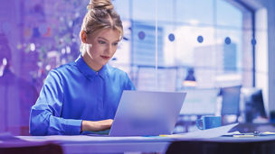 Japanese alt text: Salesforce導入支援：顧客接点業務の最適化