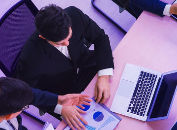 トップビューからのビジネスピープルグループ