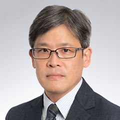 Japanese alt text: 伊勢田 伸