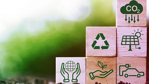 Japanese alt text: スマートシティに求められるカーボンニュートラル