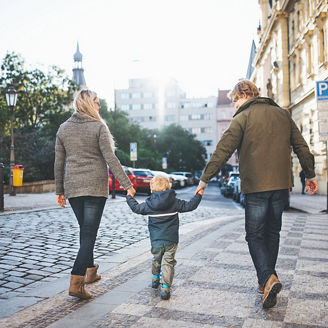 Japanese alt text: スマートシティにおけるサイバーセキュリティとプライバシーの確保