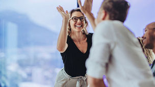 Japanese alt text: 「サプライヤーと共に稼ぐ」ための独占禁止法・下請法対応