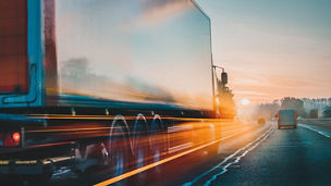 Japanese alt text: 税コストも考慮したグローバルサプライチェーンネットワーク最適化