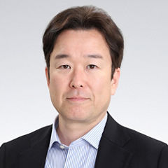 Japanese alt text: 石井 奨