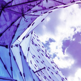 Japanese alt text: 通信事業者からテクノロジー企業へ：未来の通信事業者に向けて