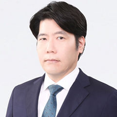 金原 利成