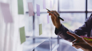 Japanese alt text: 対談第3回「創造力が生まれる瞬間」武蔵野大学×トヨタ自動車