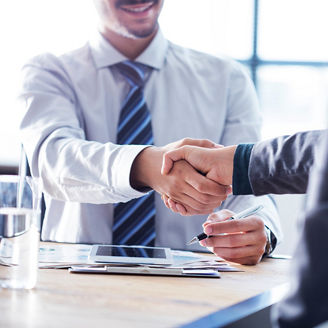 Japanese alt text: 金融機関における「お客様の声（VoC）」活用の高度化と顧客戦略への転換