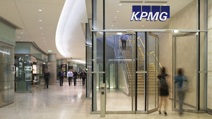 KPMGエントランス
