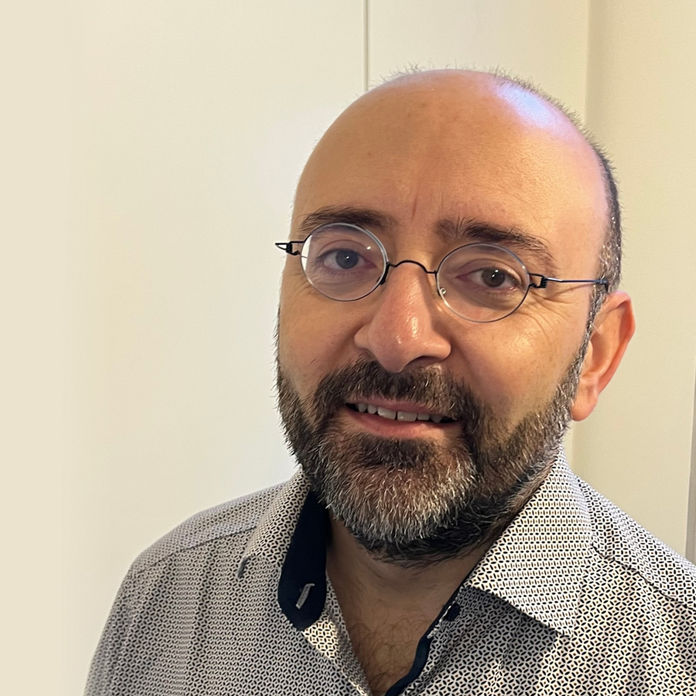 Leonardo Iania, Prof. Economy UCL