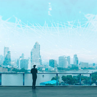 London office buinesss building movement in rush hour