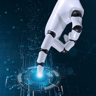 Robotische Hand berührt ein leuchtendes, kreisförmiges Interface auf blauem, futuristischem Bildschirm – Symbol für KI und Automatisierung.