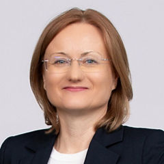 Östör Tünde