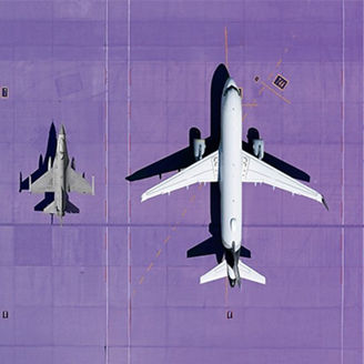 Samoloty na płycie lotniska