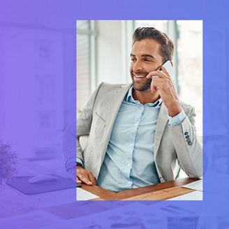 Mężczyzna z telefonem