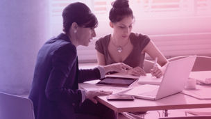 dve diskutujuce kolegyne