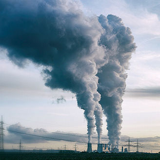 Rauchwolken Atomwerk