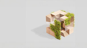 Gebäude mit begrüntem Balkon