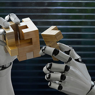 Robothanden lossen een kubus op