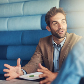 Supporting businesses by expanding the technical and human resources at their disposal to provide flexibility and expertise tailored to their needs.