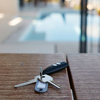 Schlüsselbund auf dem Tisch