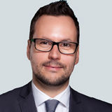 dr. Bálint Tóásó