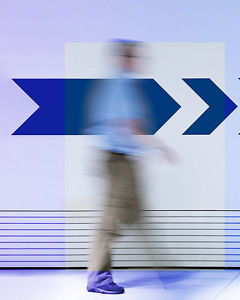 Verschwommene Mannfigur