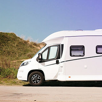 Wohnmobil im Grünen