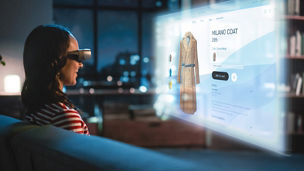 woman shopping with vr
