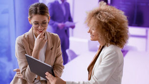 Collega's discussiëren 